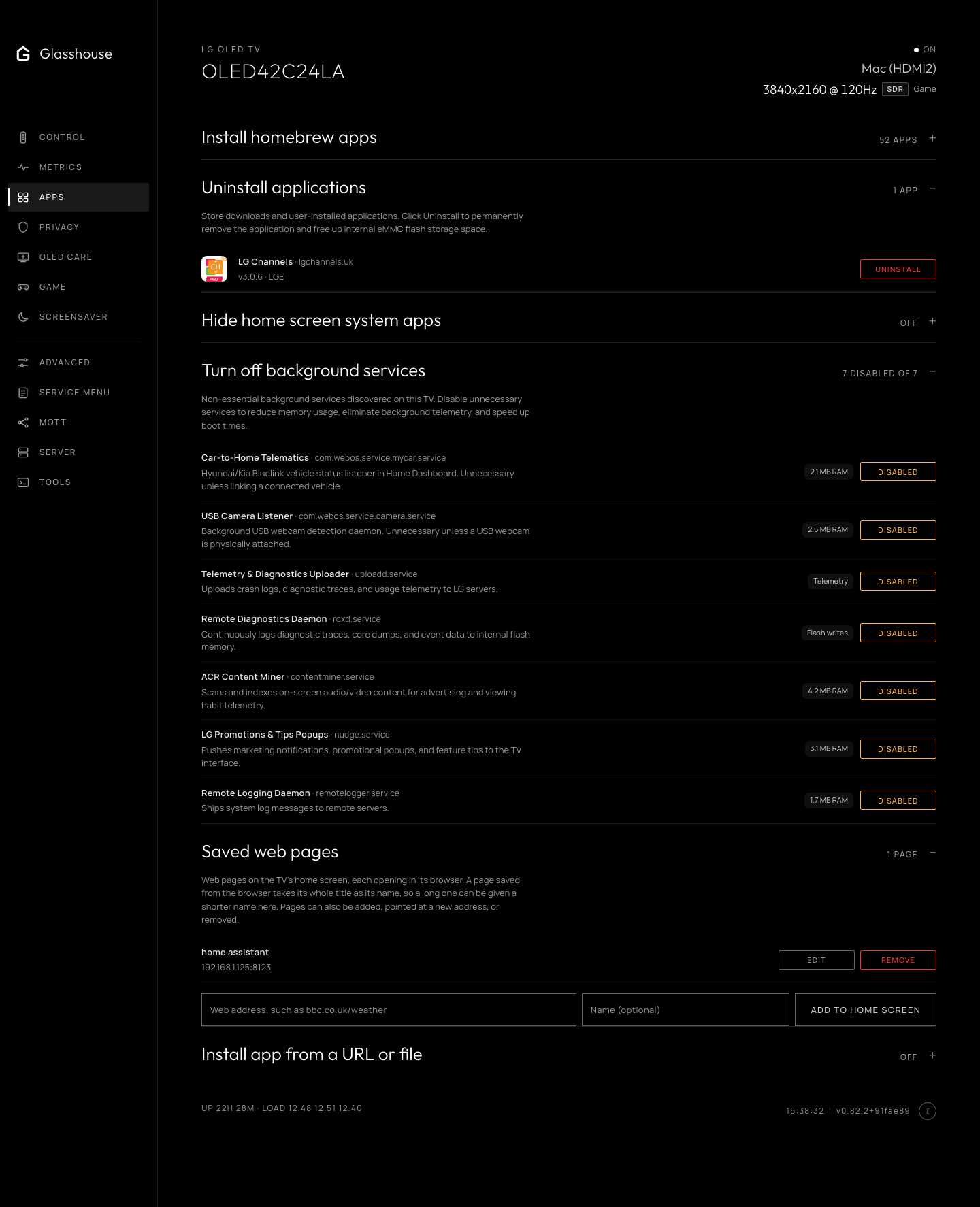 Apps tab: installed applications with uninstall actions, background services switched off, and saved web pages